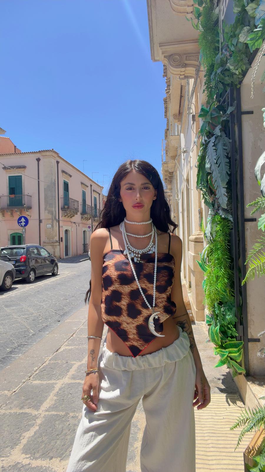 Top  Leopard Love