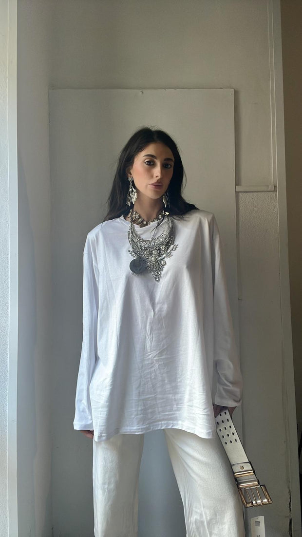 MAGLIA BIANCA CON SPALLINE