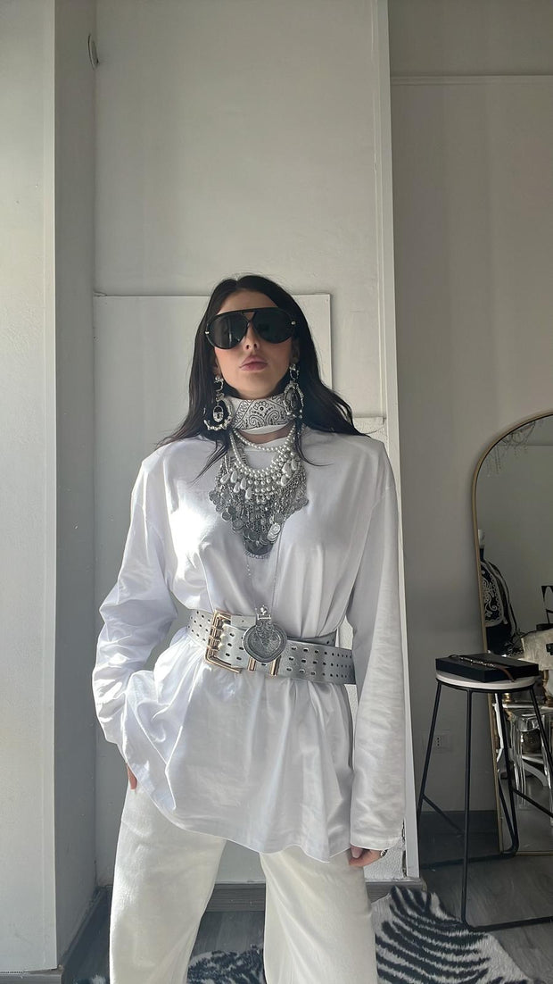 MAGLIA BIANCA CON SPALLINE