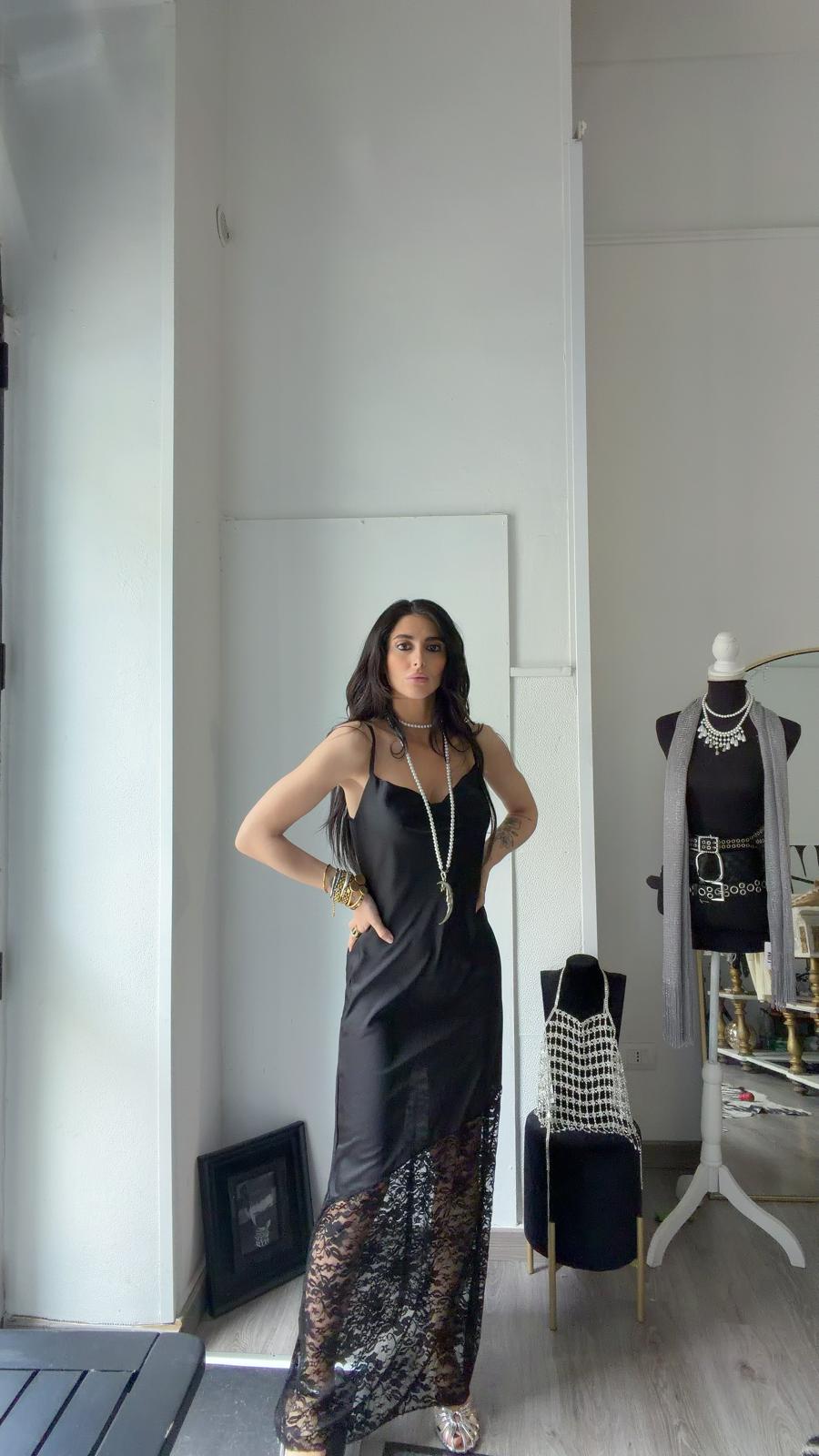 ABITO BLACK SILKY